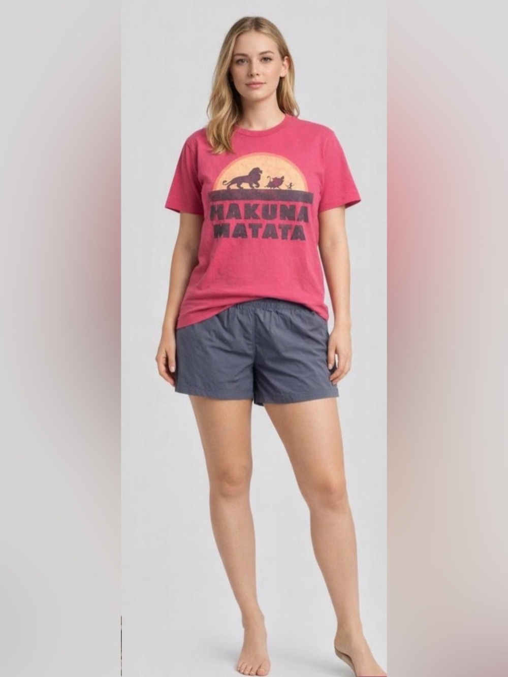 Hakuna Matata red Graphic Tee
